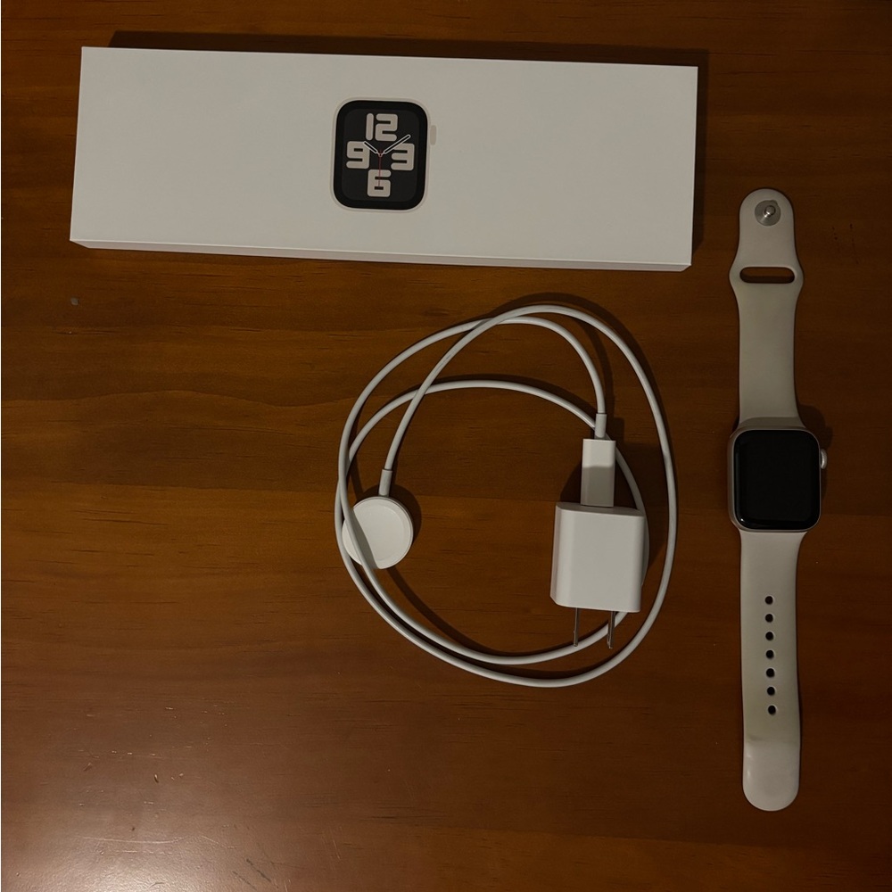 Apple Watch SE (Gen 2) 40mm